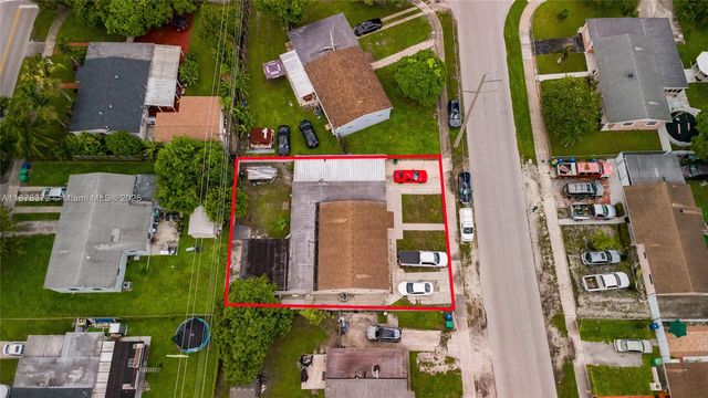 3340 NW 179th St, Miami Gardens, FL 33056