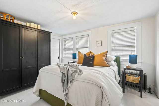13 Spring Street, Beachwood, NJ 08722