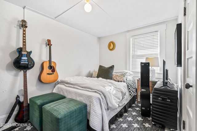 13 Spring Street, Beachwood, NJ 08722