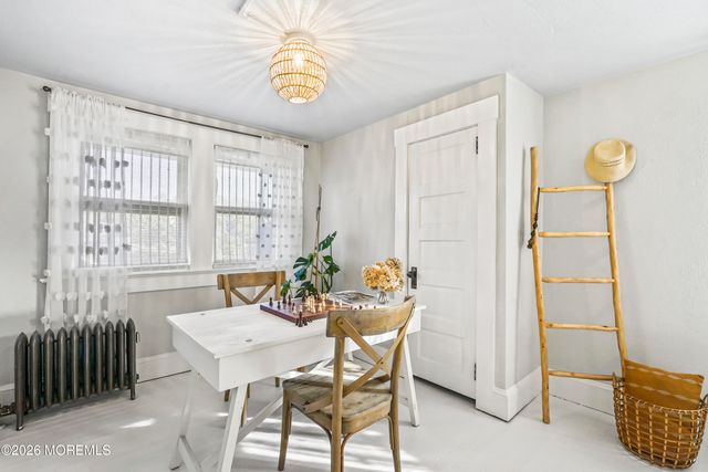 13 Spring Street, Beachwood, NJ 08722