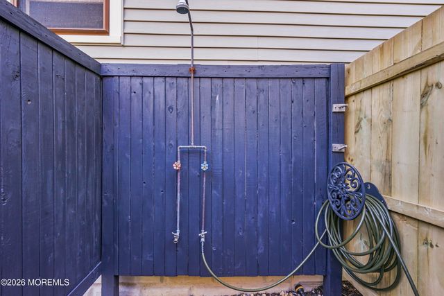 13 Spring Street, Beachwood, NJ 08722