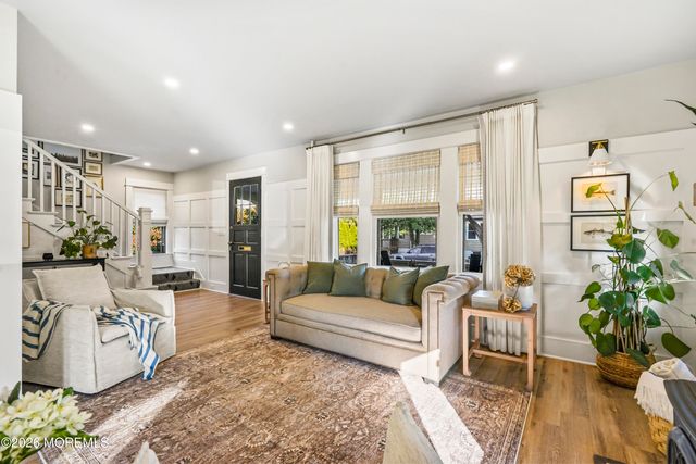 13 Spring Street, Beachwood, NJ 08722