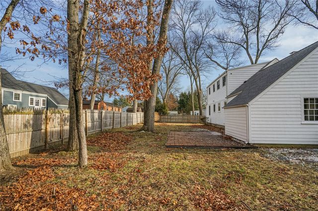 123 S Pierce Road, East Greenwich, RI 02818