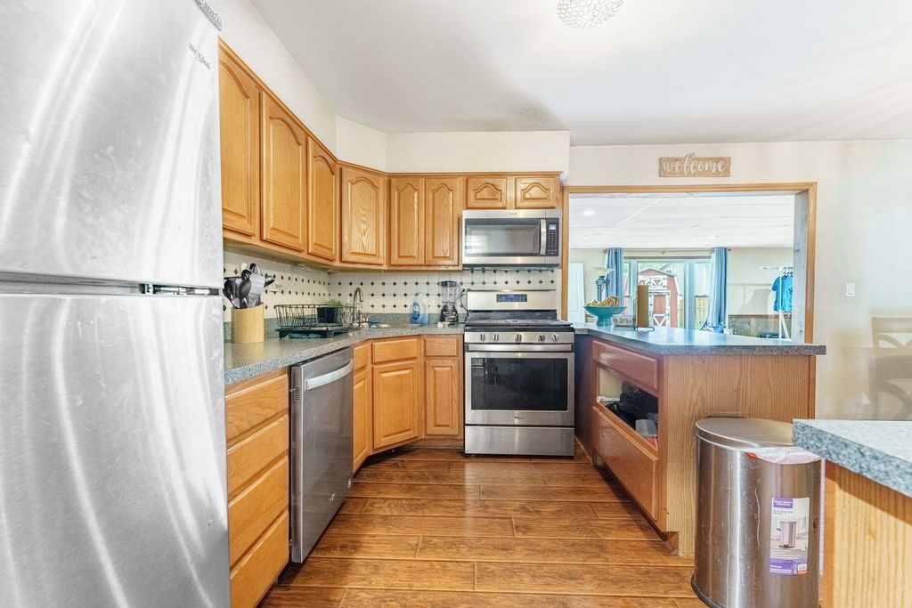 7870 Asbury Circle, Hanover Park, IL 60133 — photo 5