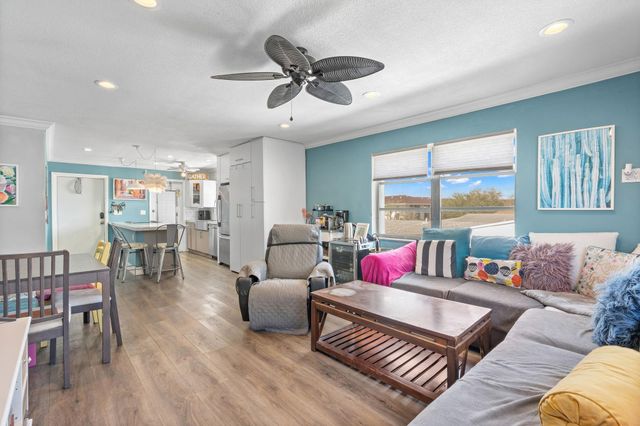 515 S Crescent Drive 302, Hollywood, FL 33021