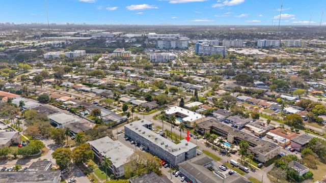 515 S Crescent Drive 302, Hollywood, FL 33021