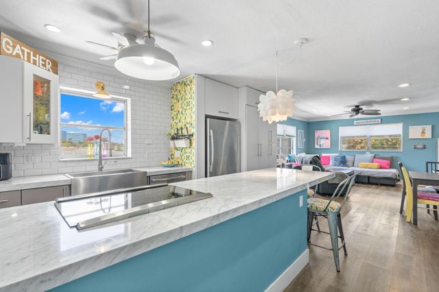 515 S Crescent Drive 302, Hollywood, FL 33021