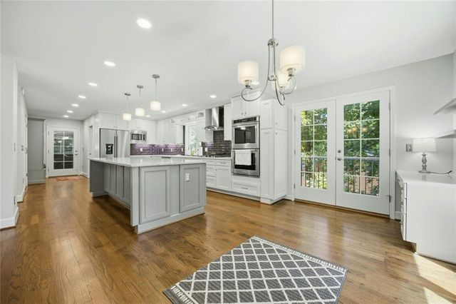 2990 Ascot Lane, Roswell, GA 30076