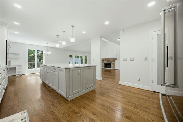 2990 Ascot Lane, Roswell, GA 30076