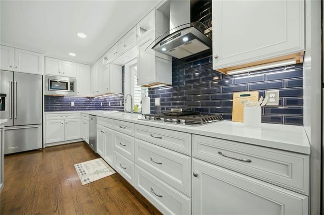 2990 Ascot Lane, Roswell, GA 30076