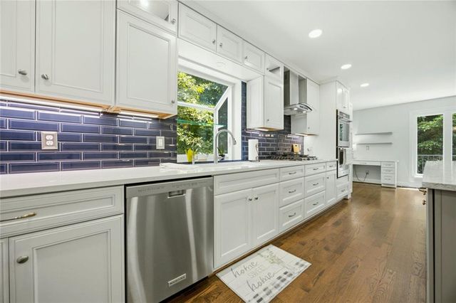 2990 Ascot Lane, Roswell, GA 30076