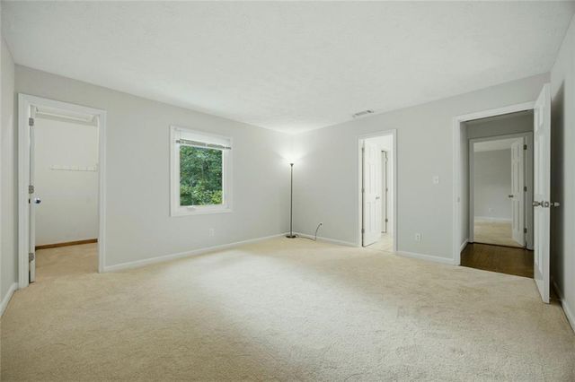 2990 Ascot Lane, Roswell, GA 30076