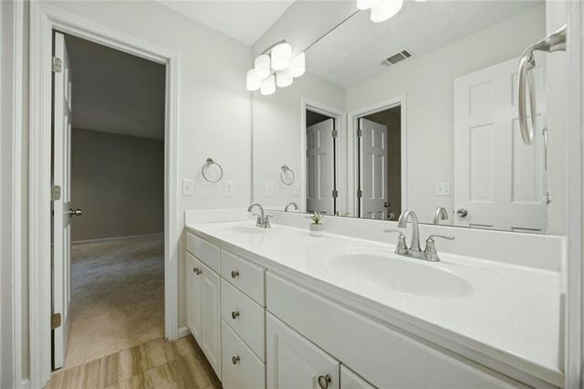 2990 Ascot Lane, Roswell, GA 30076