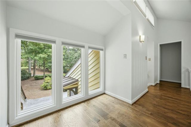 2990 Ascot Lane, Roswell, GA 30076