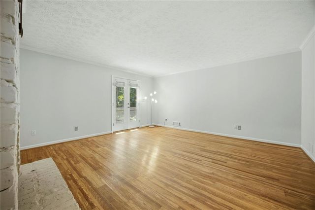 2990 Ascot Lane, Roswell, GA 30076