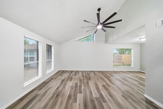 7410 Wood Bluff Boulevard, Houston, TX 77040