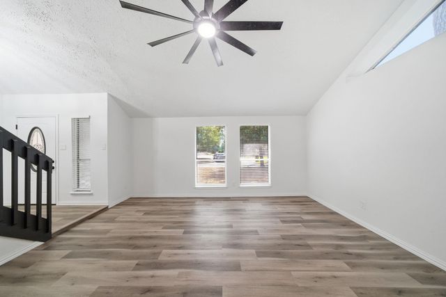 7410 Wood Bluff Boulevard, Houston, TX 77040