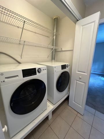143 Washington 2, Woburn, MA 01801