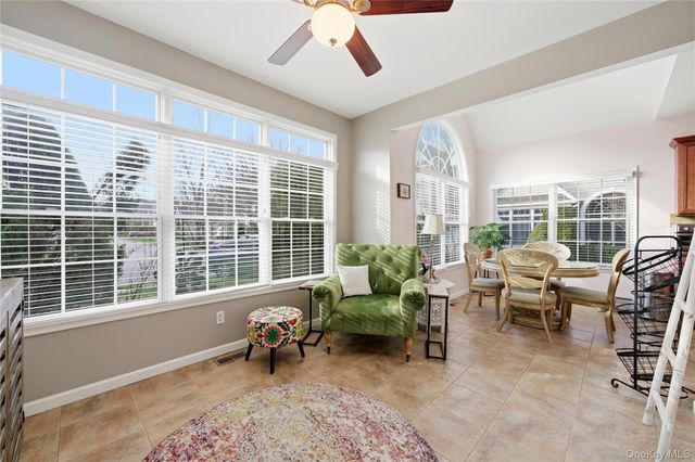 32 Eagle Circle, Bohemia, NY 11716