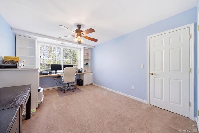 32 Eagle Circle, Bohemia, NY 11716