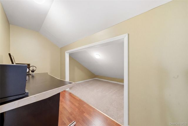 32 Eagle Circle, Bohemia, NY 11716