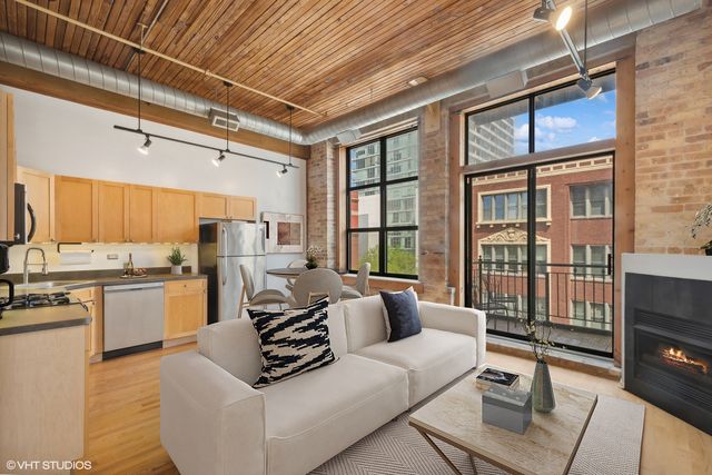 1801 S MICHIGAN Avenue 402, Chicago, IL 60616