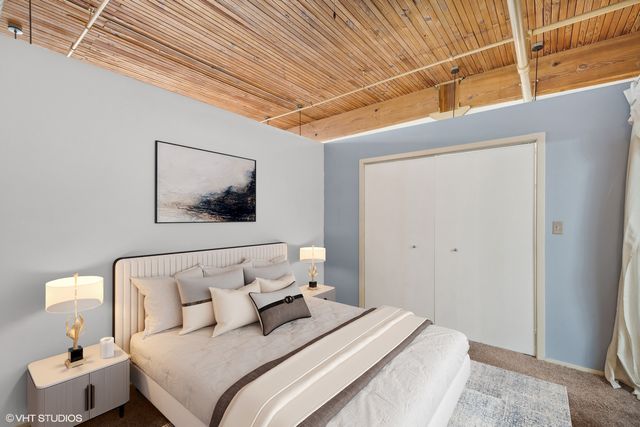 1801 S MICHIGAN Avenue 402, Chicago, IL 60616