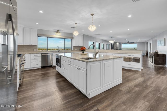 4821 E Winged Foot Place, Tucson, AZ 85718