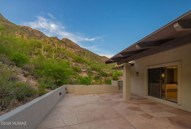 4821 E Winged Foot Place, Tucson, AZ 85718