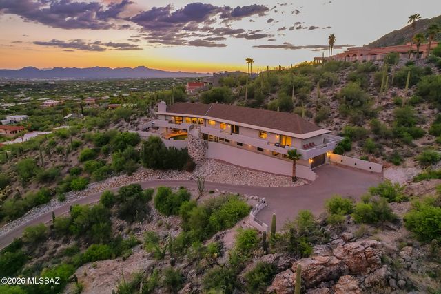 4821 E Winged Foot Place, Tucson, AZ 85718
