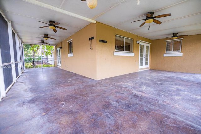 510 NW 207th Avenue, Pembroke Pines, FL 33029