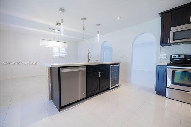510 NW 207th Avenue, Pembroke Pines, FL 33029