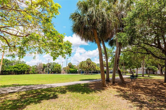 510 NW 207th Avenue, Pembroke Pines, FL 33029