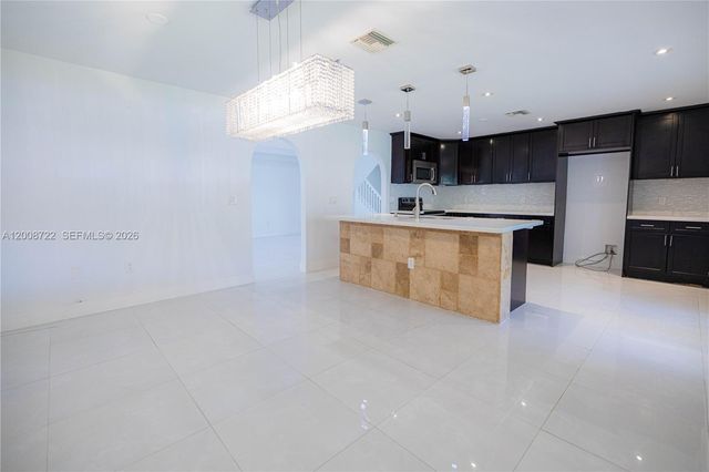 510 NW 207th Avenue, Pembroke Pines, FL 33029