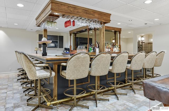 16767 J Circle, Omaha, NE 68135