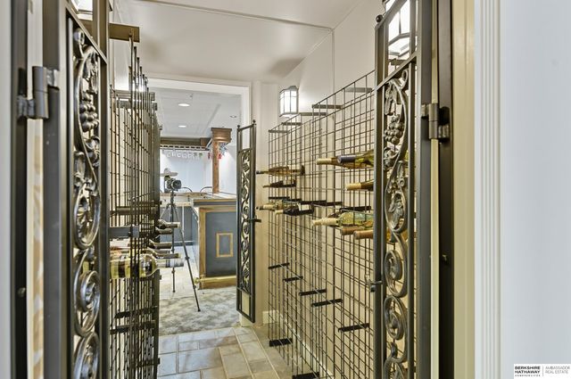 16767 J Circle, Omaha, NE 68135