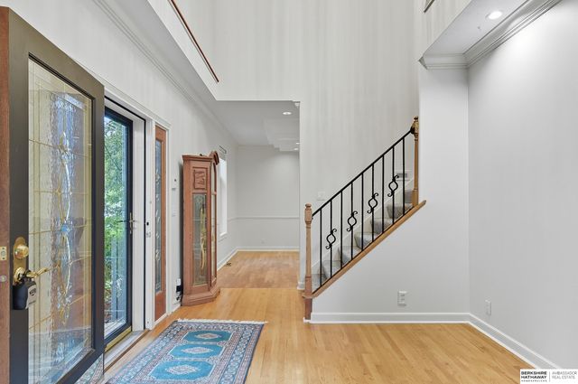 16767 J Circle, Omaha, NE 68135