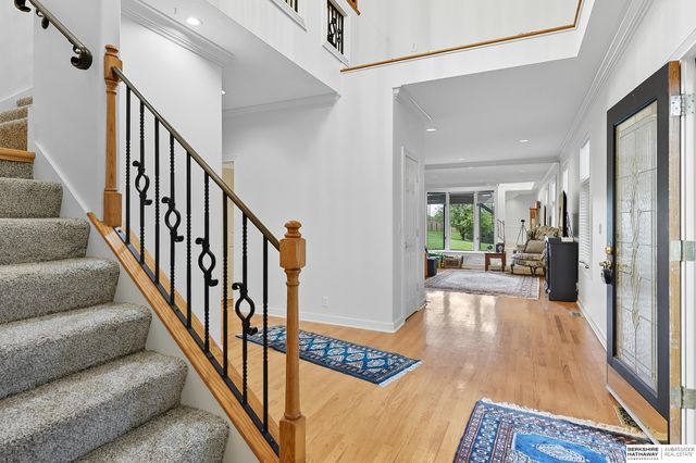 16767 J Circle, Omaha, NE 68135