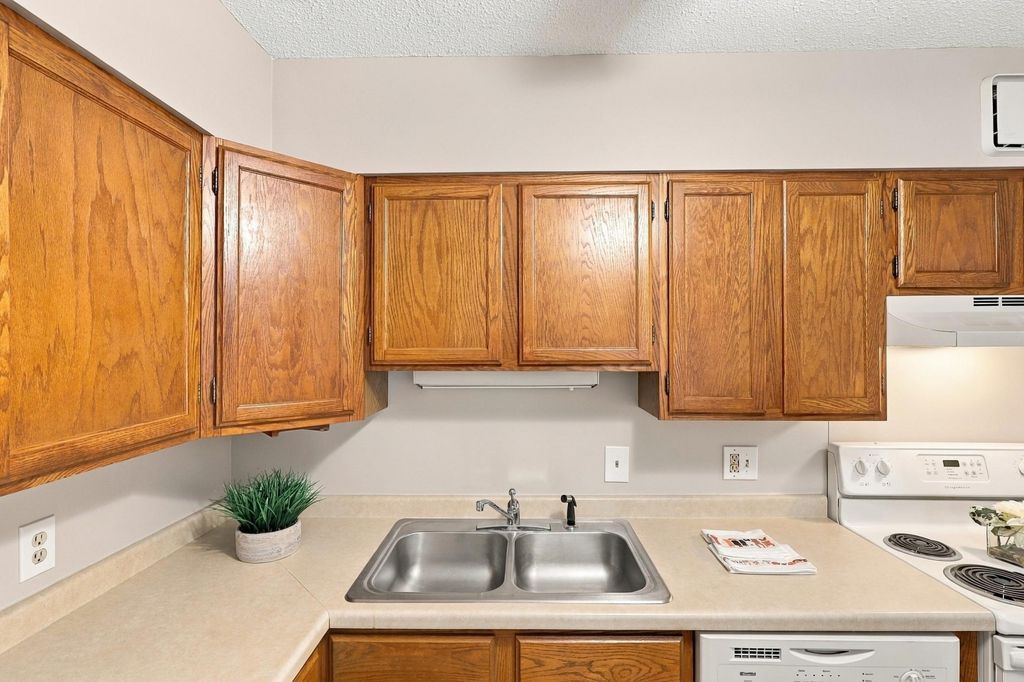 7600 Golden Valley Road 316, Golden Valley, MN 55427 — photo 4