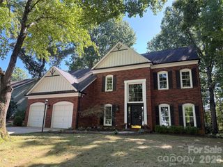 6705 Elmstone Drive, Charlotte, NC 28277
