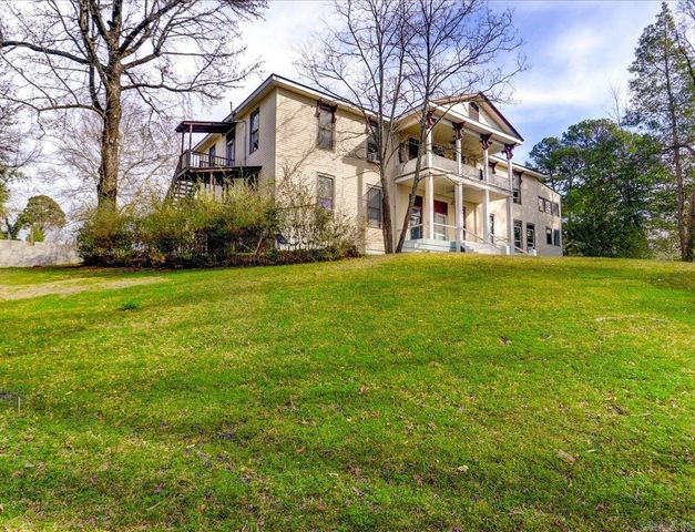 106 Breeze Street, Hot Springs, AR 71901