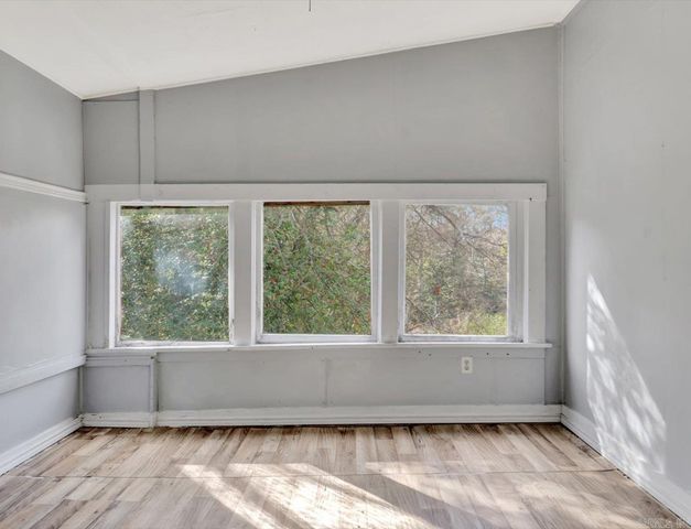 106 Breeze Street, Hot Springs, AR 71901