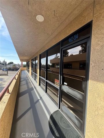 9612 VAN NUYS Boulevard, Panorama City (los Angeles), CA 91402