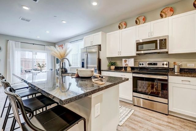 4430 Prairie Crossing 100, Celina, TX 75078