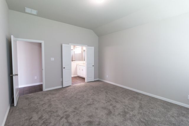 507 Reatta Drive, Justin, TX 76247
