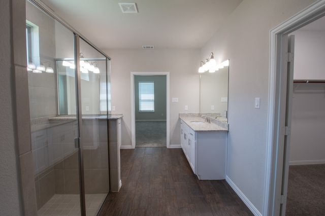 507 Reatta Drive, Justin, TX 76247