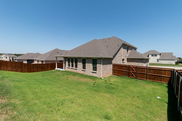 507 Reatta Drive, Justin, TX 76247