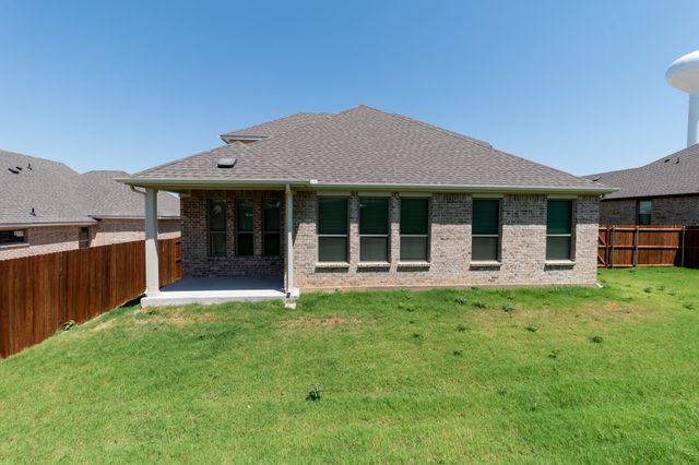 507 Reatta Drive, Justin, TX 76247