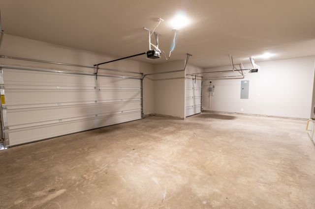 507 Reatta Drive, Justin, TX 76247