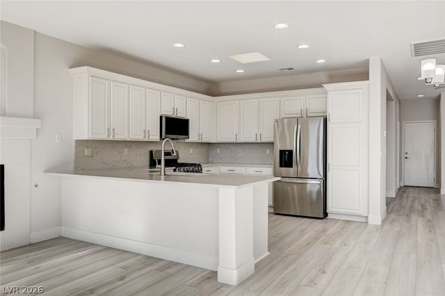 10623 Riva De Fiore Avenue, Las Vegas, NV 89135